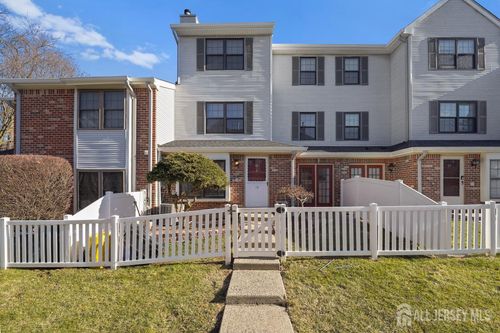 19 Covington Ct, East Brunswick, NJ, 08816-5128 | Card Image