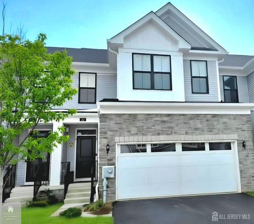 27 Wisteria Ct, Monroe, NJ, 08831-7304 | Card Image