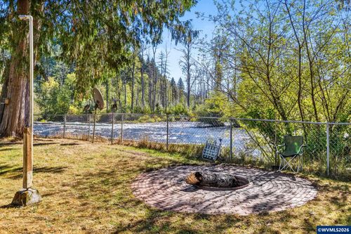 40637 Shoreline Dr, Lyons, OR, 97358-9400 | Card Image