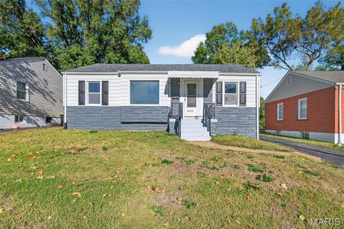 10335 Saint Joan Ln, Saint Ann, MO, 63074-2714 | Card Image