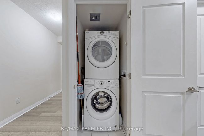 2210 - 5025 Four Springs Ave, Condo with 2 bedrooms, 1 bathrooms and null parking in Mississauga ON | Image 17