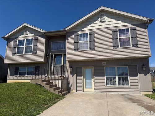 2409 Anthony Steven Ct, Warrenton, MO, 63383-4543 | Card Image