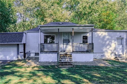 6198 Hillford Ave Ne, Canton, OH, 44721-3531 | Card Image