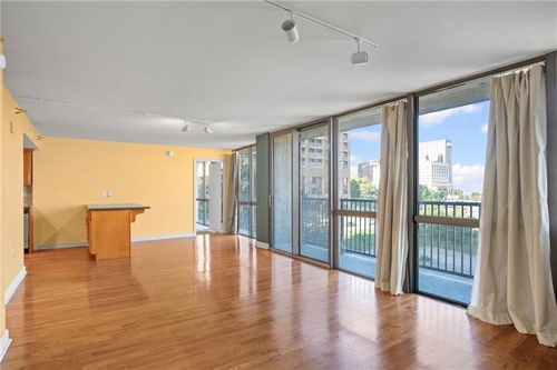 apt-707-600 Admiral Blvd, Kansas City, MO, 64106-1569 | Card Image