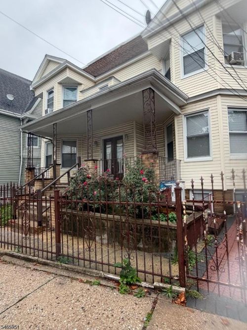 4-795 Summer Ave, Newark, NJ, 07104-3533 | Card Image