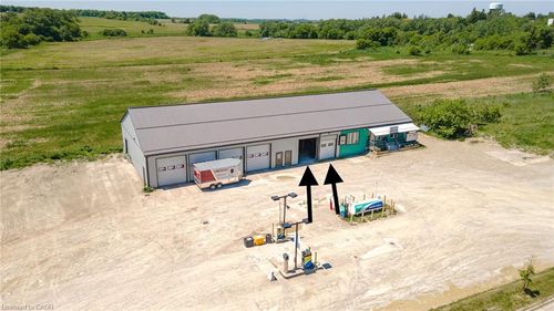 178 Foundry St, Baden, ON, N3A2P7 | Card Image