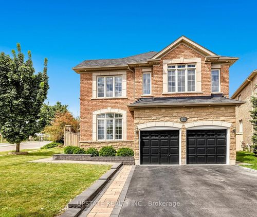 8047 Financial Dr, Brampton, ON, L6Y0M9 | Card Image