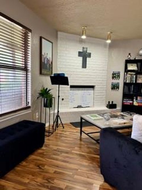 305 Glen Drive, Yukon, OK, 73099 | Card Image
