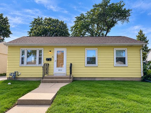 1813 Fargo Ave, Des Plaines, IL, 60018-3117 | Card Image