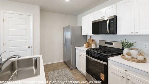 601 St Charles Pl, Newcastle, OK, 73065-4399 | Card Image