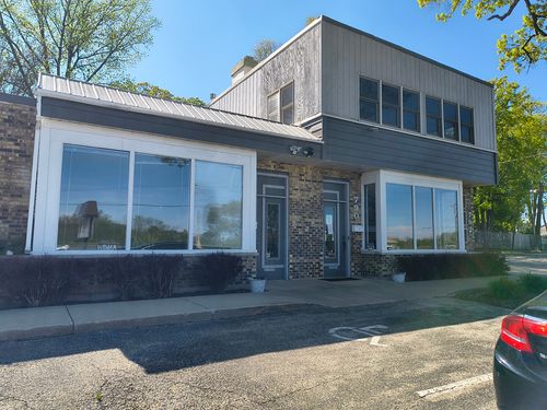 e-790 Barron Blvd, Grayslake, IL, 60030-1330 | Card Image