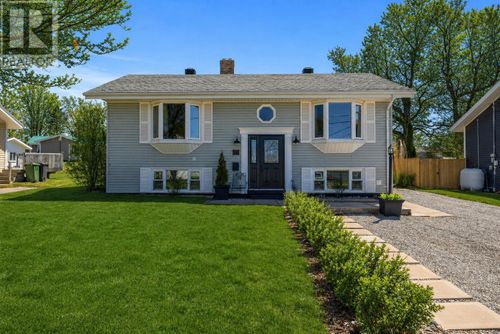 16 Moreau Drive, Charlottetown, PE, C1A2Y2 | Card Image