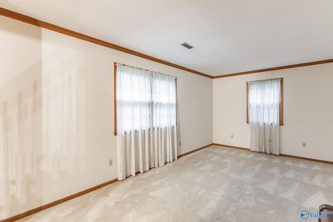 2501 College St Se, House other with 5 bedrooms, 3 bathrooms and null parking in Decatur AL | Image 7