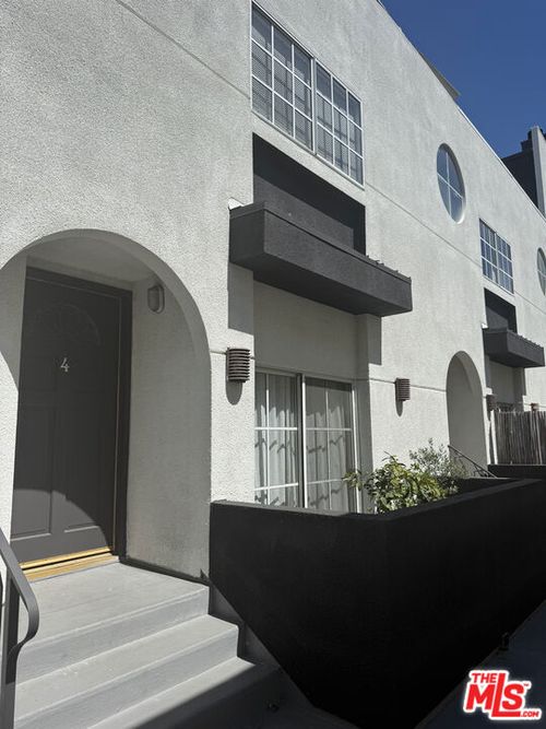 5-108 N Orlando Ave, LOS ANGELES, CA, 90048-3464 | Card Image