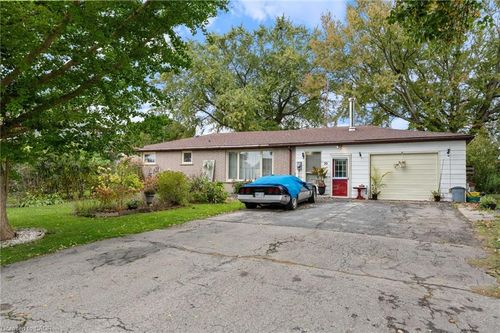 30 Bee St, St Williams, ON, N0E1P0 | Card Image