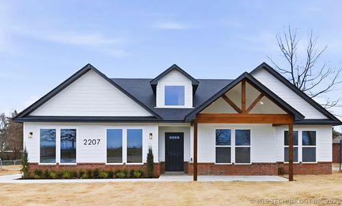2207 Airport Road, Cleveland, OK, 74020 | Card Image