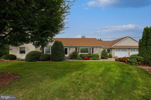 210 Stevens Rd, STEVENS, PA, 17578-9331 | Card Image