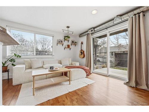 107-195 S Pennsylvania St, Denver, CO, 80209-1940 | Card Image