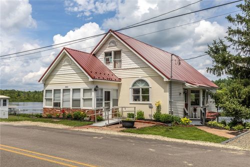 3813 County Route 2, Addison, NY, 14801-9412 | Card Image