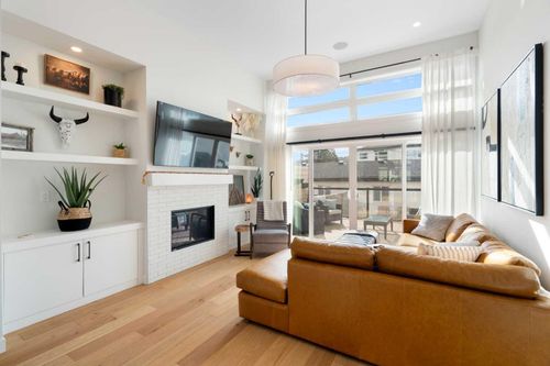 4615 20 Avenue Nw, Calgary, AB, T3B0T9 | Card Image