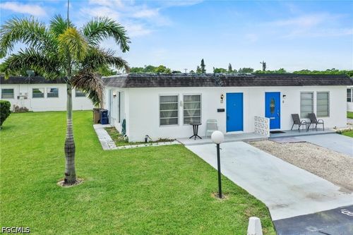 8 Tangerine Ct, LEHIGH ACRES, FL, 33936-7217 | Card Image