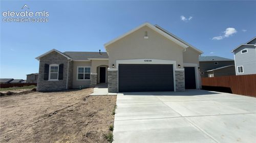 13039 Monument Vista Dr, Falcon, CO, 80831-3867 | Card Image