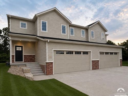5622 Maggie Way, Lawrence, KS, 66049-2212 | Card Image