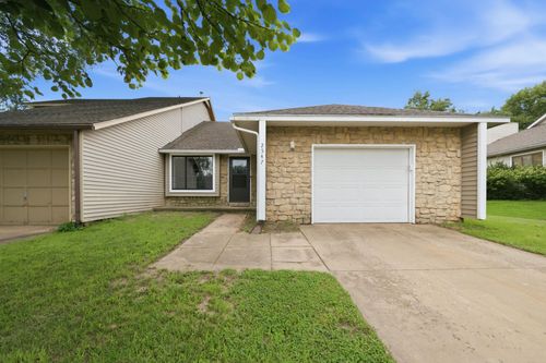 2547 S Yellowstone Ct, Wichita, KS, 67215-1509 | Card Image