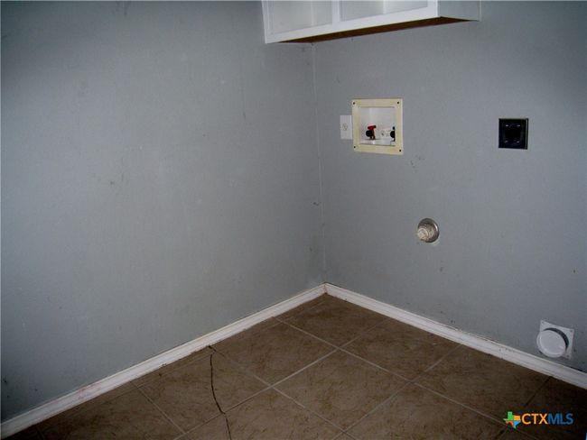 274 Spring Dr, House other with 4 bedrooms, 2 bathrooms and null parking in Kyle TX | Image 16