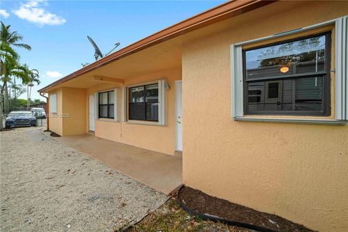 2-817 Nw 12th Ave, Fort Lauderdale, FL, 33311-7126 | Card Image
