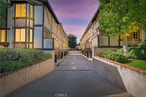 apt-4-29 S Vinedo Ave, Pasadena, CA, 91107-3702 | Card Image