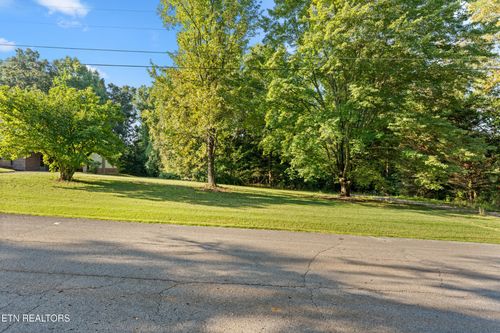 537 Bob White Drive, Loudon, TN, 37774 | Card Image