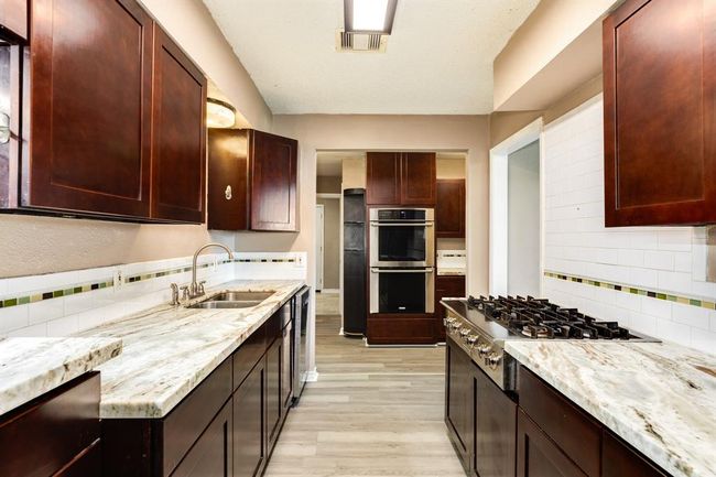 Kitchen | Image 8