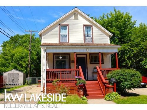 1213 12th Street, Port Huron, MI, 48060 | Card Image