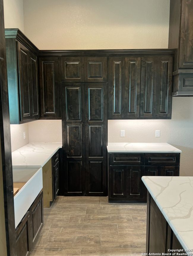 1223 County Road 319, House other with 4 bedrooms, 4 bathrooms and null parking in La Vernia TX | Image 12