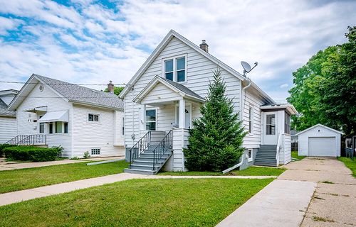 7121 27th Ave, Kenosha, WI, 53143-5217 | Card Image