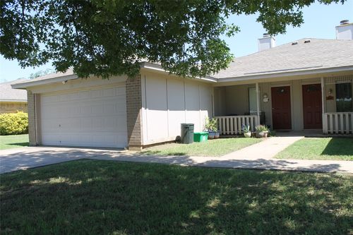 305 E Vine St, Keller, TX, 76248-2226 | Card Image