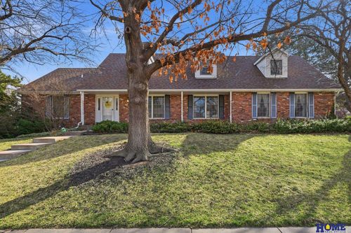 930 Evergreen Dr, Lincoln, NE, 68510-4127 | Card Image