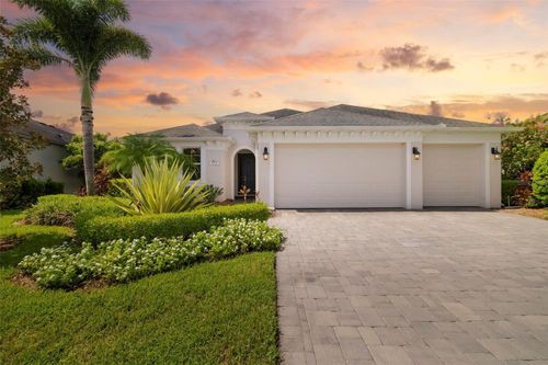 332 Chantilly Trl, Bradenton, FL, 34212-5020 | Card Image
