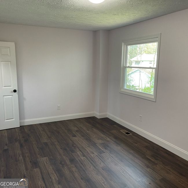6547 Demere Dr, House other with 4 bedrooms, 2 bathrooms and 1 parking in Morrow GA | Image 4