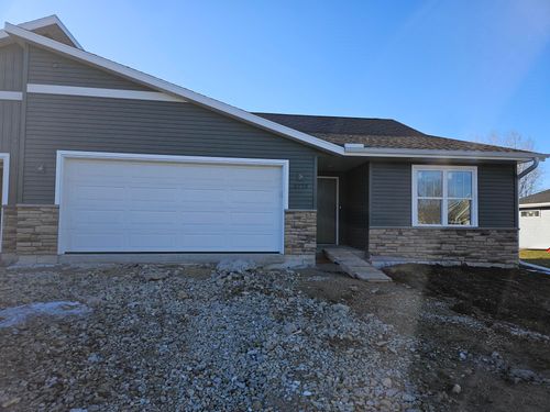 3773 Avery Ln, Janesville, WI, 53546-4447 | Card Image