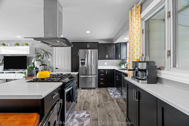 60 Main St S, House other with 3 bedrooms, 2 bathrooms and 4 parking in Forest ON | Image 11