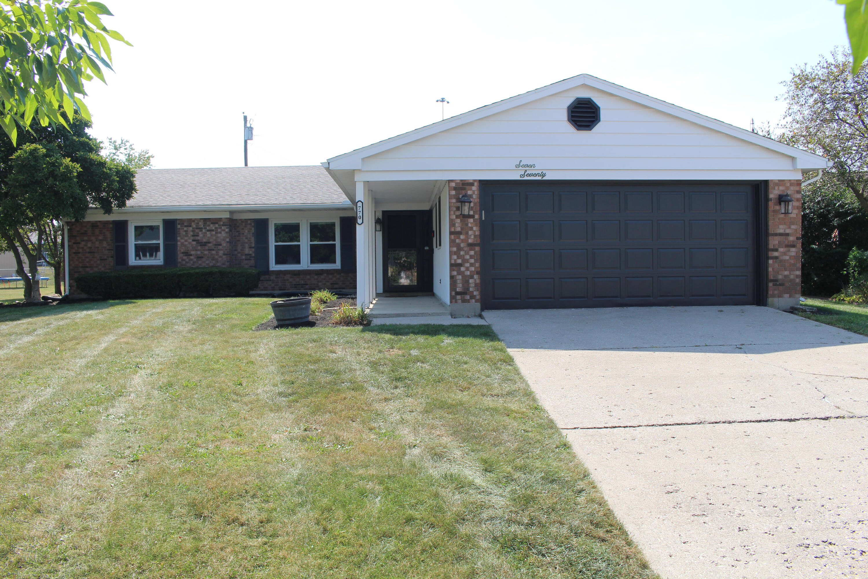 Clarendon Rd, Troy, OH 45373