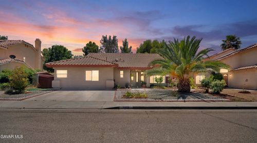 2608 Overland Ave, Lancaster, CA, 93536 | Card Image