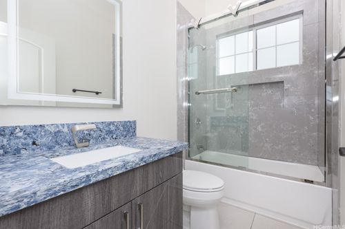 229 Hanamaulu St, Honolulu, HI, 96825-2226 | Card Image