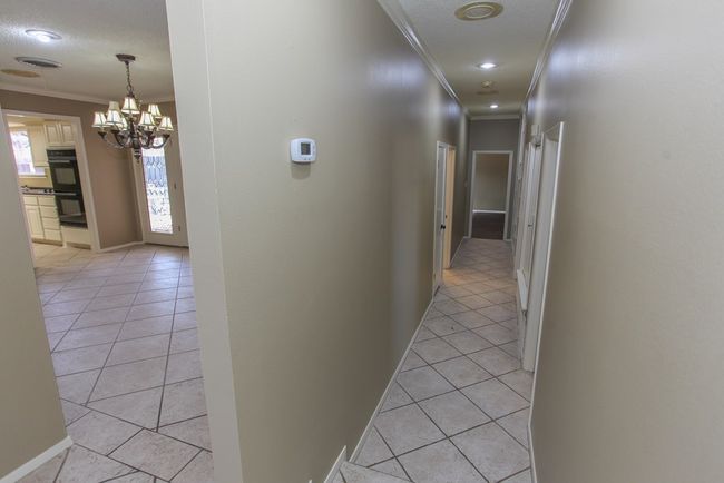 10 Glenwick Cv, House other with 3 bedrooms, 3 bathrooms and 2 parking in Big Spring TX | Image 19