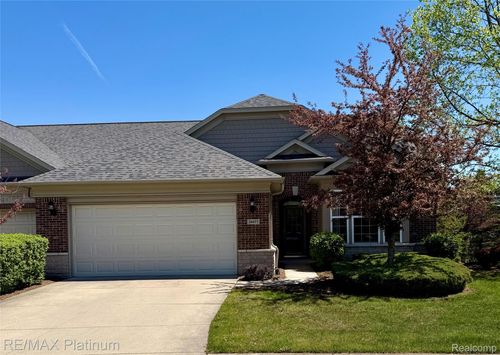 24471 Sand Lake Ln, Flat Rock, MI, 48134-8064 | Card Image