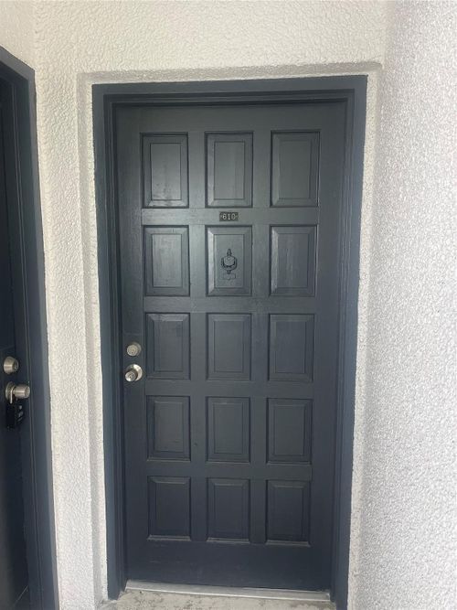 610-3301 Spanish Moss Ter, Lauderhill, FL, 33319-5004 | Card Image