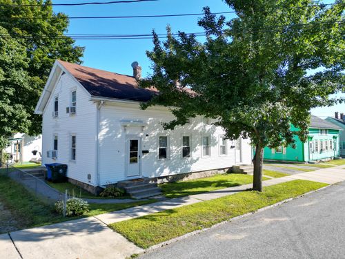 10 N A St, Taftville, CT, 06380-1402 | Card Image