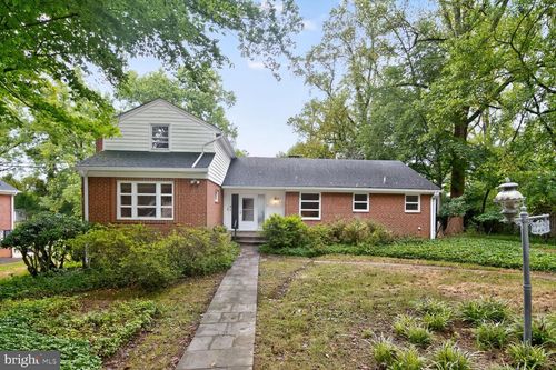 2714 Washington Ave, CHEVY CHASE, MD, 20815-3012 | Card Image